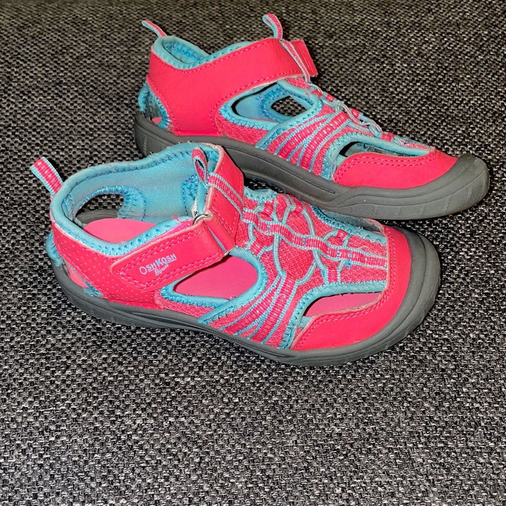 Oshkosh Sandals 💗